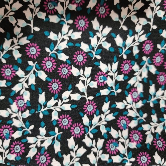 GORGEOUS Bethany Mota Black Floral Leggings Size Medium - Picture 4 of 10